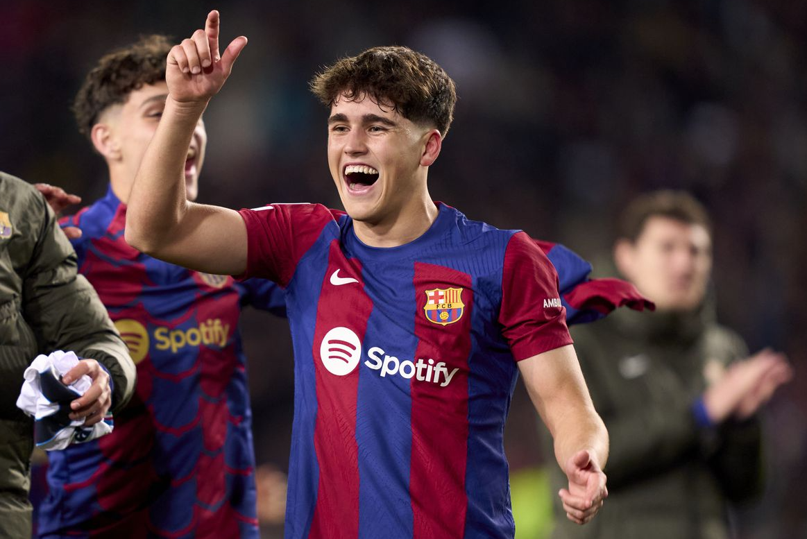 Estrela em ascensão a jornada de Pau Kubarsi na defesa do Barcelona