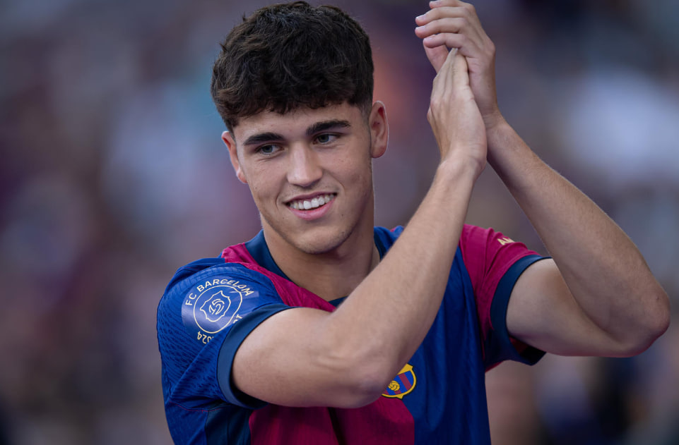 Iniesta reflete sobre os desafios da integração de jovens talentos no Barcelona